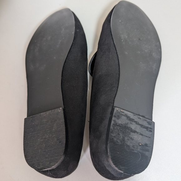 5/$25...Size 8 - Black Flats - Like new - Picture 3 of 4